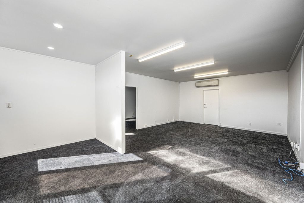 Tidy Onehunga Corner Unit - Available Now - Widok 5
