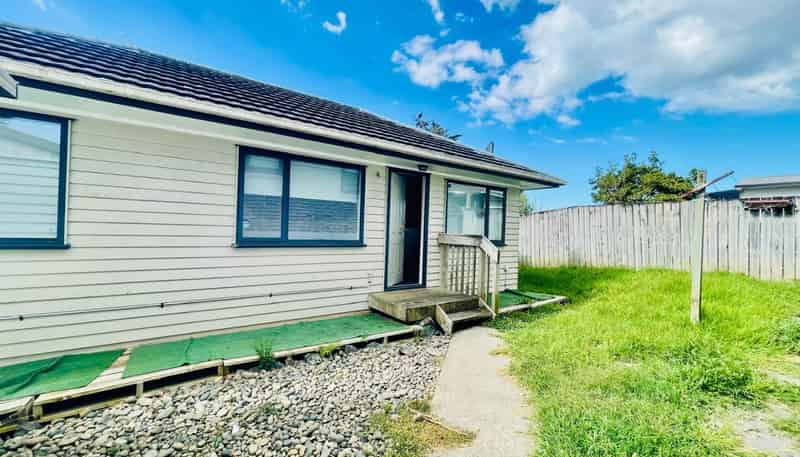 27A Antrim Crescent , Otara