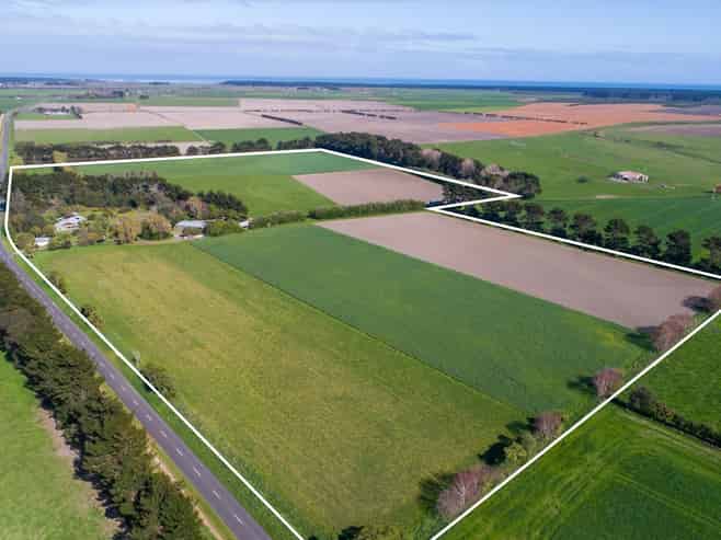 1522 Parewanui Road, Bulls