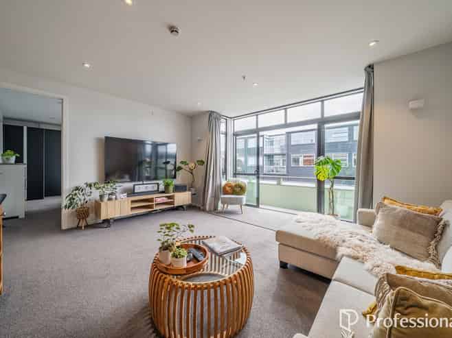 7/374 Jackson Street, Petone