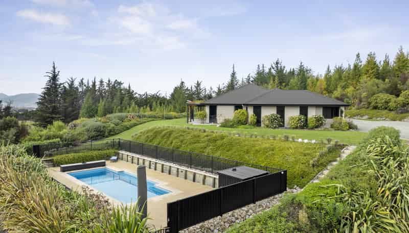 550 Redwood Valley Road, Redwood Valley