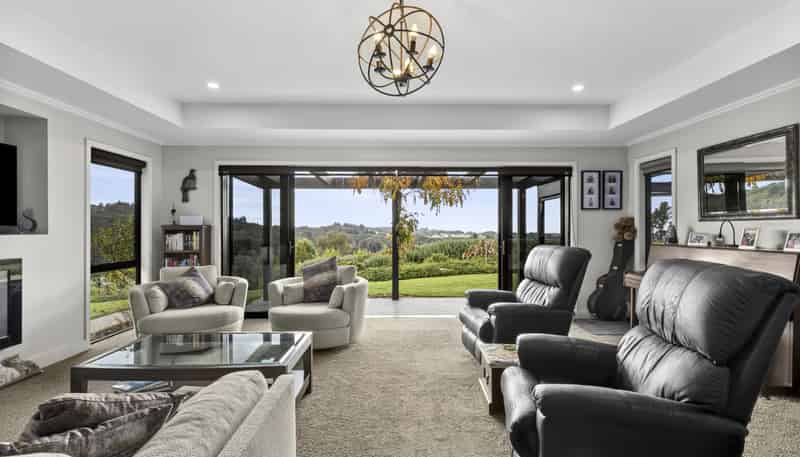 550 Redwood Valley Road, Redwood Valley