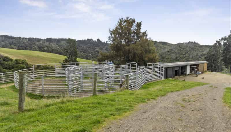 550 Redwood Valley Road, Redwood Valley