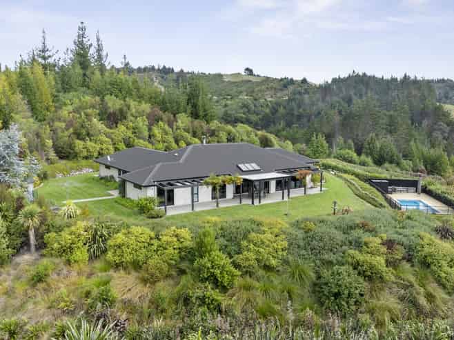 550 Redwood Valley Road, Redwood Valley