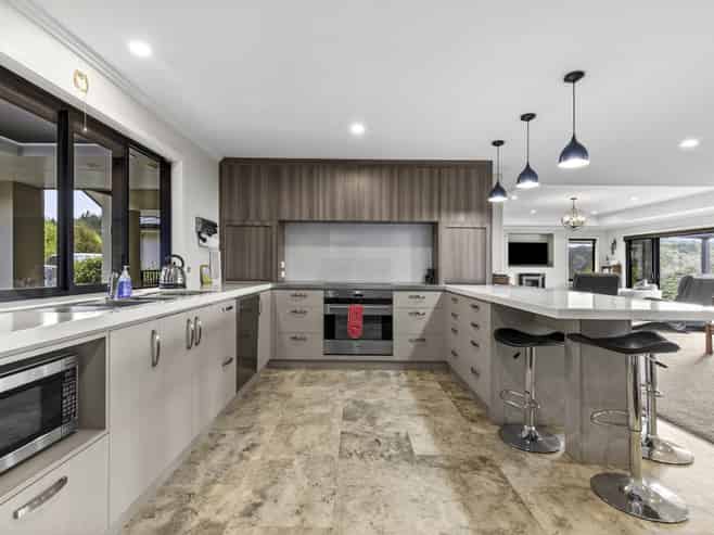 550 Redwood Valley Road, Redwood Valley
