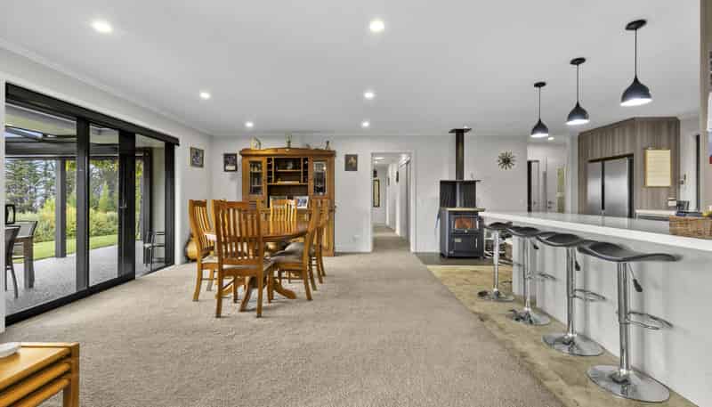 550 Redwood Valley Road, Redwood Valley