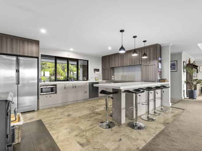 550 Redwood Valley Road, Redwood Valley