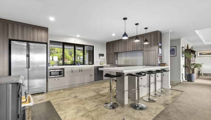 550 Redwood Valley Road, Redwood Valley