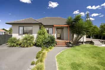 53 Anderson Avenue, Point England