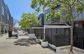 18/4 Stables Lane, Millwater