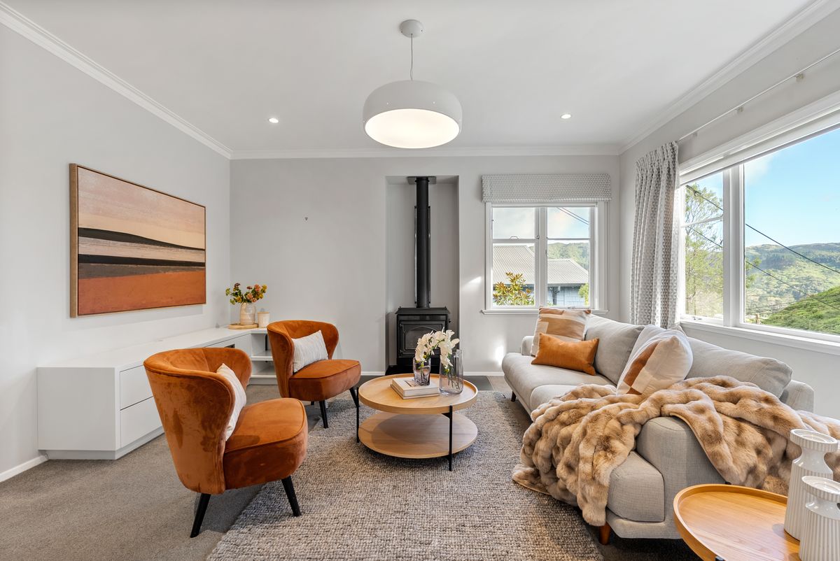SUNNY STYLISH STUNNER IN NORTHLAND - Повеќе