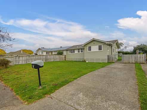 10 McCorkindale Street, Feilding