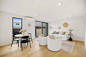 2/76 Milton Street, Somerfield