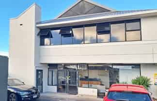140M² FRONTAGE OPPORTUNITY

