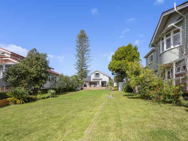 83 and 83a West End Road, Westmere