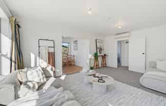 2/6 Valerie Place, Redwood