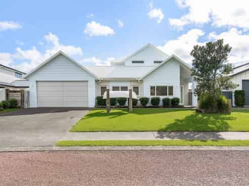 306 Waterways Parade, Pauanui