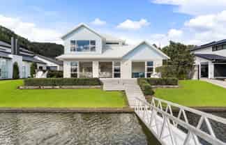 306 Waterways Parade, Pauanui