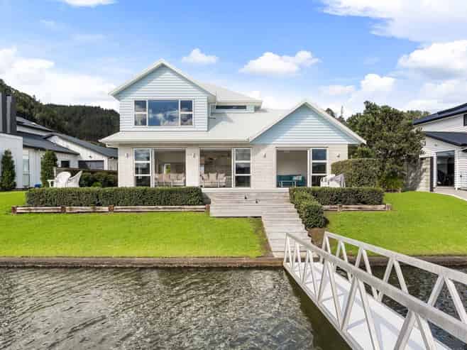 306 Waterways Parade, Pauanui