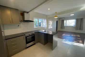 B/16 Reeves Road, Pakuranga