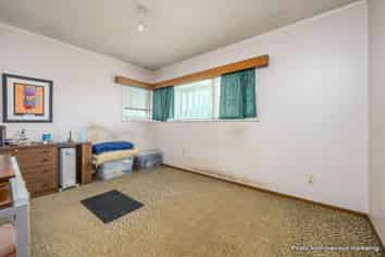 50 Harrington Road, Henderson
