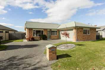7 Forbury Way, Taradale