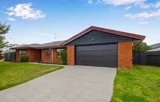 4 Glen Loch Place, Paraparaumu