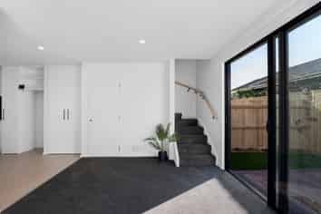 1-4/8 Antrim Street, Sydenham