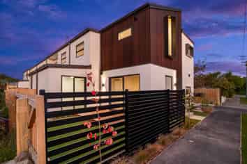 1-4/8 Antrim Street, Sydenham