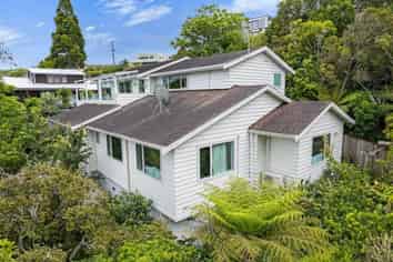 10A Aldersgate Road, Hillsborough