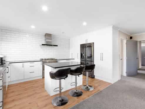 63a Omapere Street, Whitby
