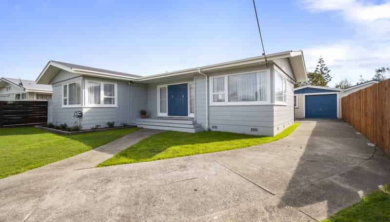 18 Tararua Terrace, Cloverlea