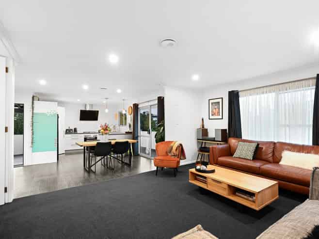 22 Gilbass Avenue, Hamilton Lake