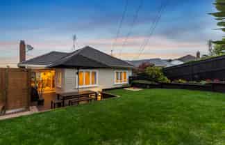 19 Riddell Road, Glendowie