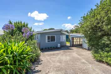 31 Moana Road, Paraparaumu