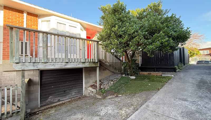 2/38 Whytehead Crescent, Kohimarama