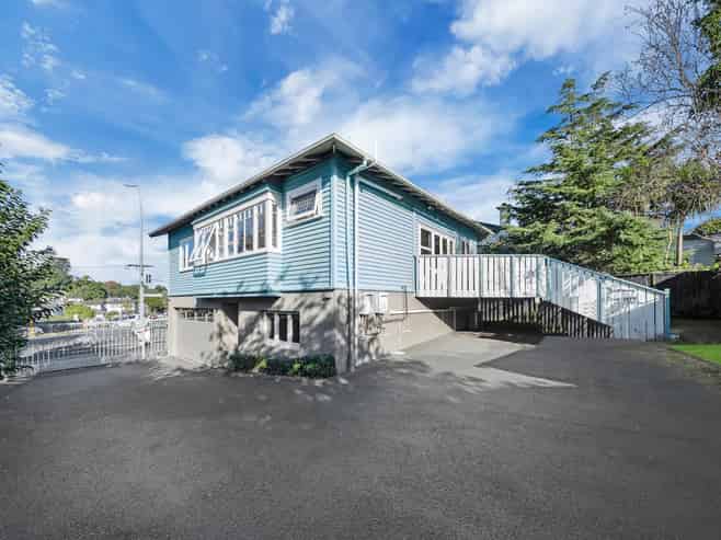 592 Mount Albert Road, Royal Oak