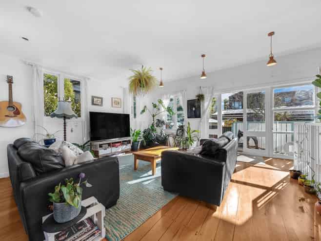 592 Mount Albert Road, Royal Oak