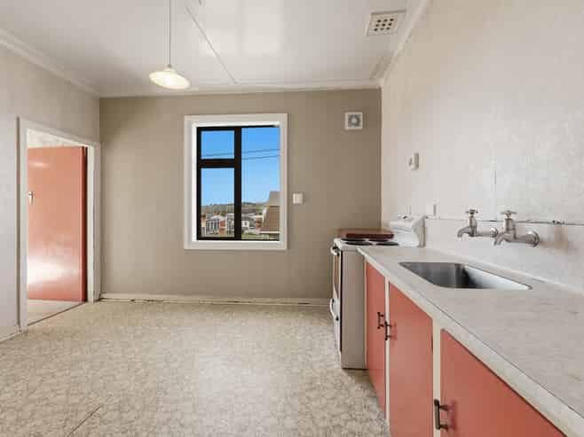 363 South Road, Caversham