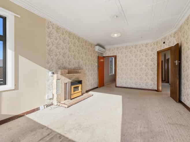 363 South Road, Caversham