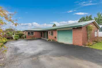 82 Henry Street, Waikouaiti