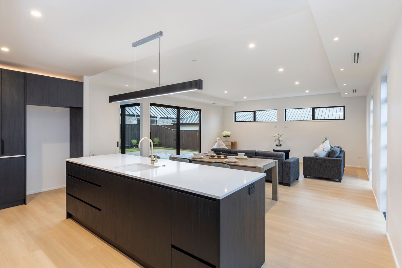 Show Stopper! Well Above the Average New Build. - Bild 6