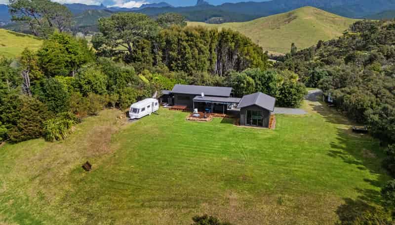 106A Horongaherehere, Whangapoua