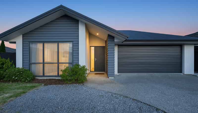 13 Berryfield Drive, Richmond