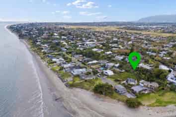 19 Groves Road, Raumati Beach