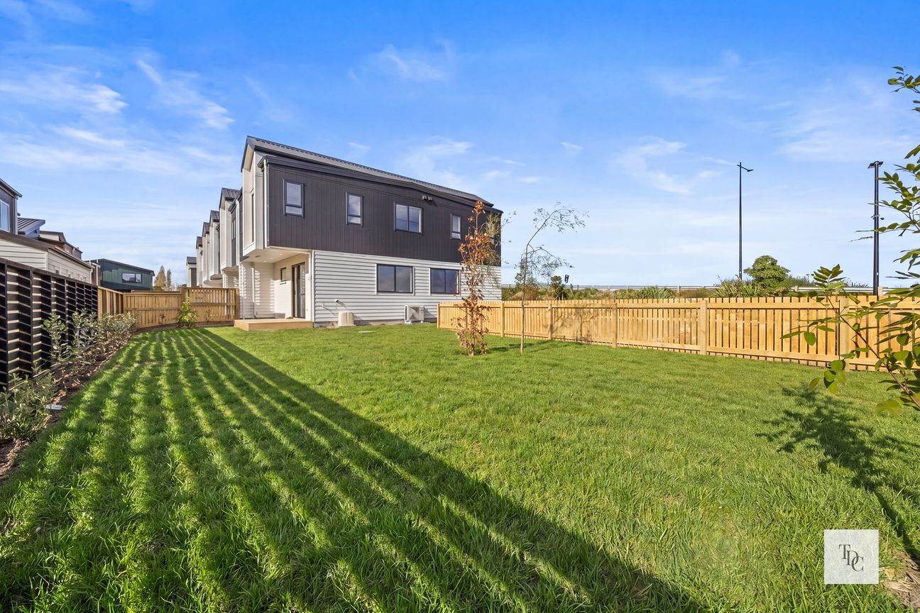 Vendor Says SELL! Large Backyard - Widok 2