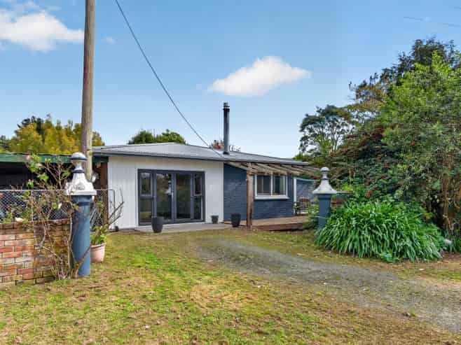 3145a White Rock Road, Martinborough