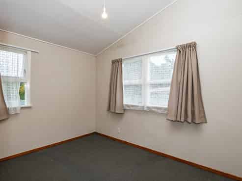 42 Seddon Street, Feilding