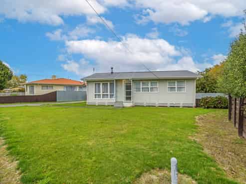 42 Seddon Street, Feilding