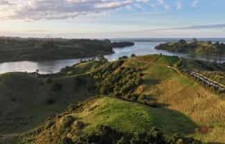 841 and 84 Wainui Road, Ohope